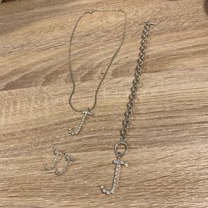 “J” jewelry set
